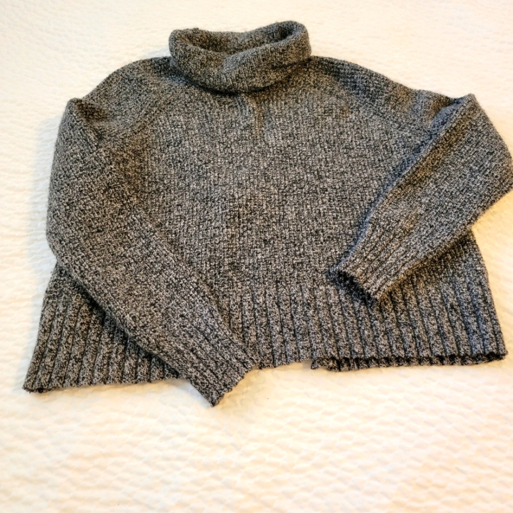 Madewell Grey Long Sleeve Turtle Neck Gray Cropped Sweater SZ M